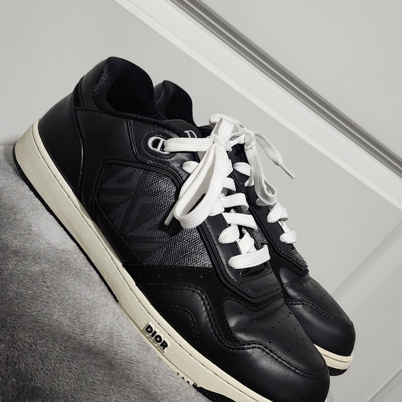 Dior Men's Black and White Sneakers - Picture 1 of 6